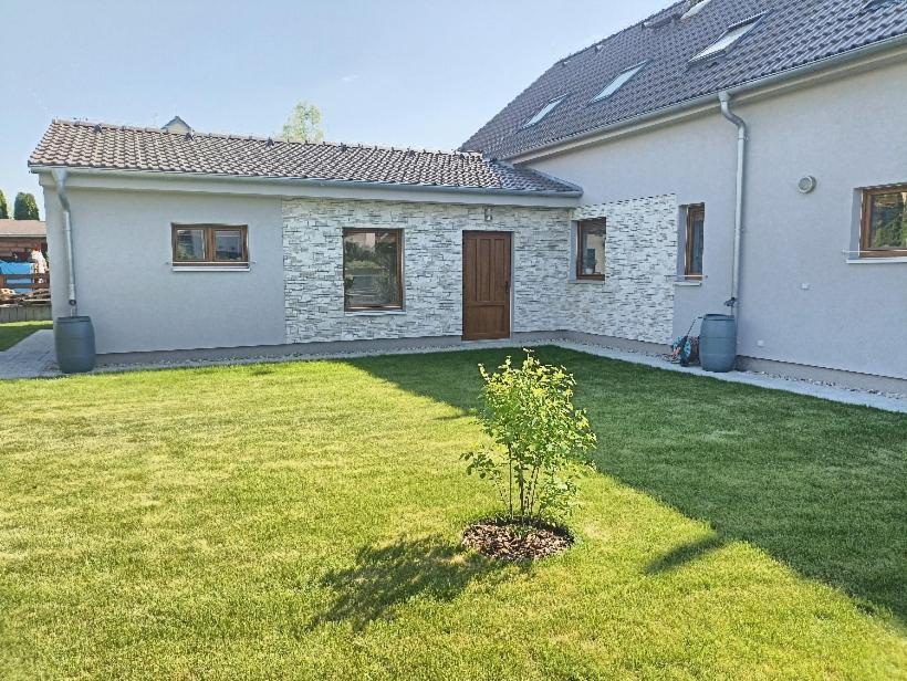 Ubytovani U Vrbicky - Blizko Prahy Unhošť Extérieur photo